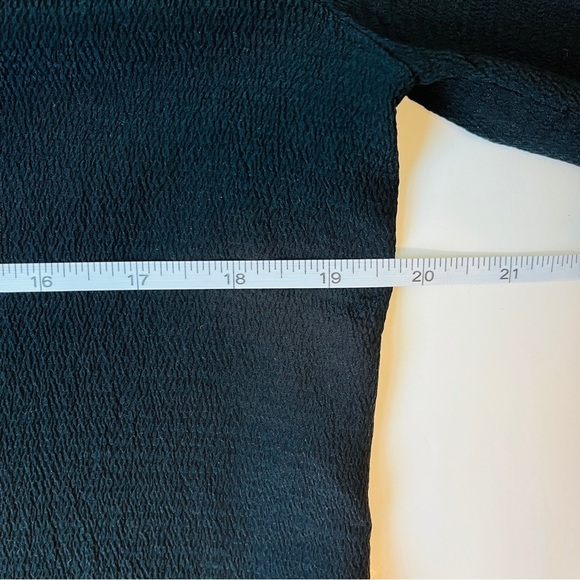 🏷️ 2/$20 Club Monaco Black Silk Blouse with Leather Detail - Picture 4 of 6